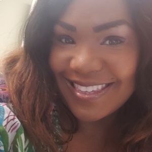 Meet your Posher, Tina